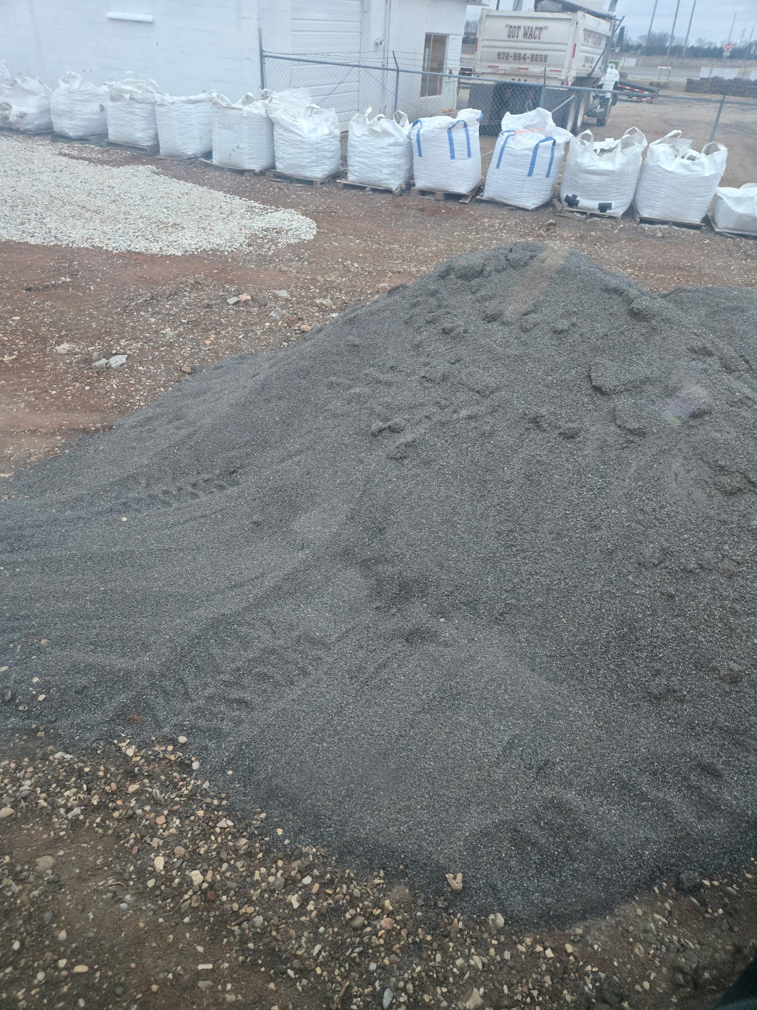 Man Sand (Black/Blue)